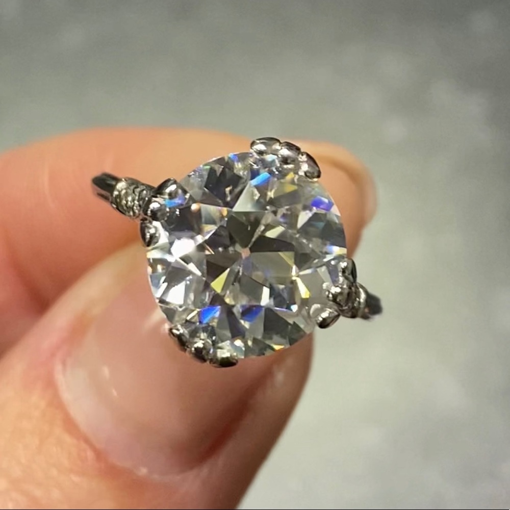 Signature Vintage Antique Style Ring - Moissanite